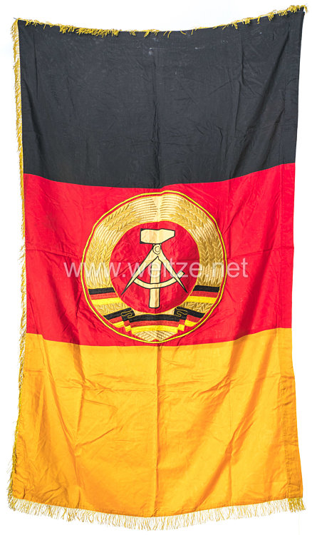 Deutsche Demokratische Republik ( DDR ) - Ehrenbanner für einen Fahnenmast Bild 2