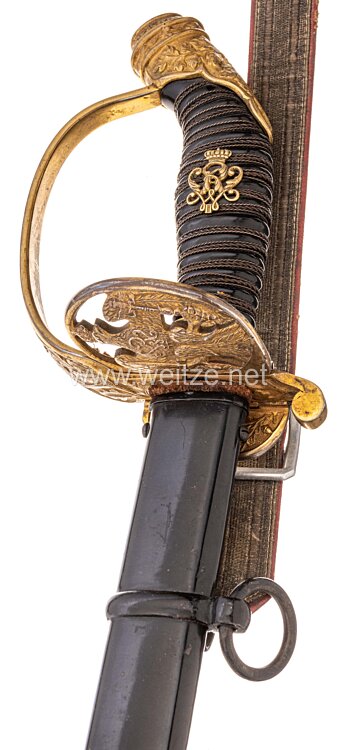 Preußen/Reichswehr Zwei Geschenksäbel, die Taschenuhr und eine Regimentsgeschichte aus dem Nachlass des späteren Major Vieth Bild 2