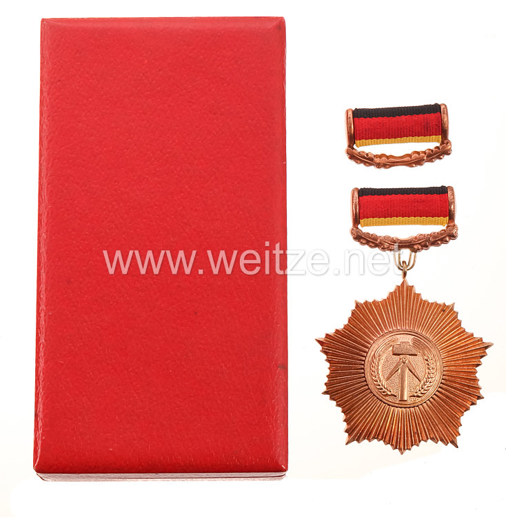 Deutsche Demokratische Republik ( DDR ) Vaterländischer Verdienstorden in Bronze Bild 2