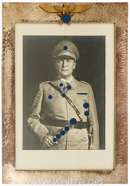 Reichsmarschall Hermann Göring: großer silberner Geschenkrahmen mit gewidmetem Foto Bild 2